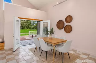 11033 Mandus Olson Rd NE, Bainbridge Island, WA 98110 - Photo 18