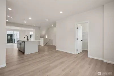 12064 127th Avenue E, Puyallup, WA 98374 - Photo 6