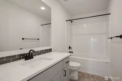 12064 127th Avenue E, Puyallup, WA 98374 - Photo 16