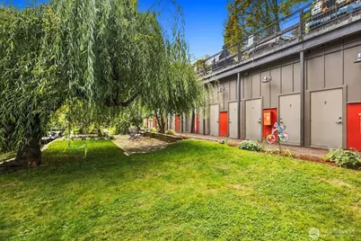 3146 Portage Bay Place E #N, Seattle, WA 98102 - Photo 36