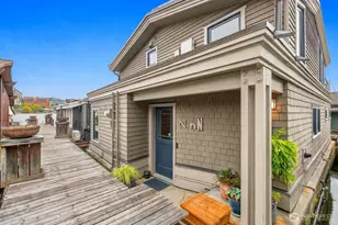 3146 Portage Bay Pl E, Seattle, WA 98102 - Photo 2