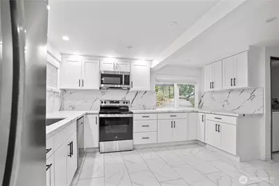3240 90th Place SE, Mercer Island, WA 98040 - Photo 8
