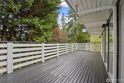 3240 90th Place SE, Mercer Island, WA 98040 - Photo 4