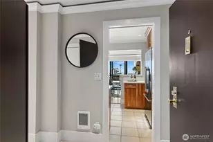 320 Melrose Ave E, Seattle, WA 98102 - Photo 4