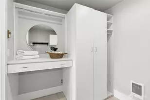 320 Melrose Ave E, Seattle, WA 98102 - Photo 18