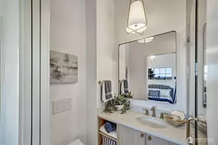 5549 B 34th Ave NE, Seattle, WA 98105 - Photo 20