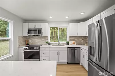 25025 NE 52nd Place, Redmond, WA 98053 - Photo 10