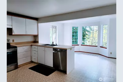 8542 Battle Point Drive NE, Bainbridge Island, WA 98110 - Photo 6