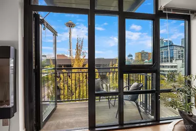 2911 2nd Avenue #704, Seattle, WA 98121 - Photo 1