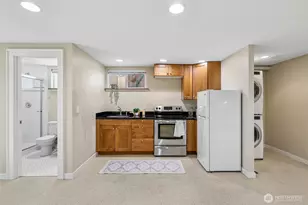 5260 16th Ave NE, Seattle, WA 98105 - Photo 28