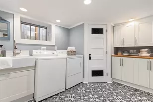 2141 7th Ave W, Seattle, WA 98119 - Photo 32