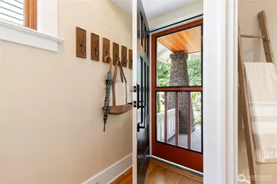 2141 7th Avenue W, Seattle, WA 98119 - Photo 6