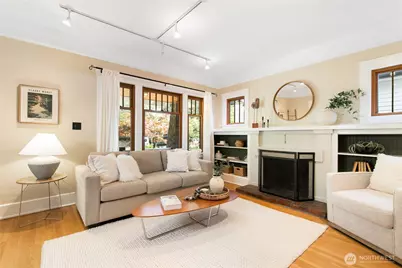 2141 7th Avenue W, Seattle, WA 98119 - Photo 8