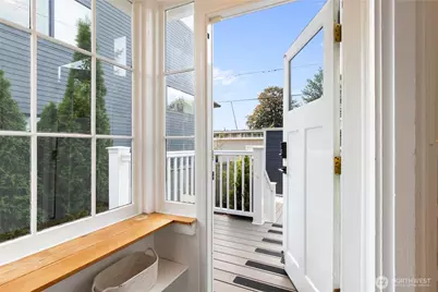 2141 7th Avenue W, Seattle, WA 98119 - Photo 34