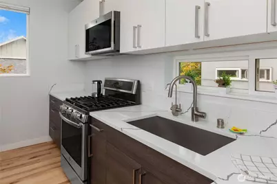 4407 44th Avenue SW #A, Seattle, WA 98116 - Photo 14
