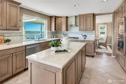 8601 54th Place W, Mukilteo, WA 98275 - Photo 14