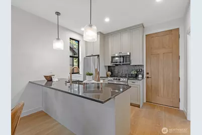 2817 25th Street #B, Everett, WA 98201 - Photo 8