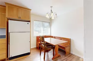 601 SE 6th St, College Place, WA 99324 - Photo 6