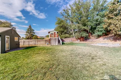 601 SE 6th Street, College Place, WA 99324 - Photo 32