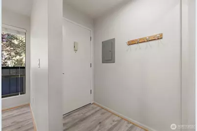 10819 NE 37th Place #221, Bellevue, WA 98004 - Photo 2