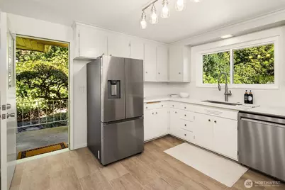 7720 36th Avenue SW, Seattle, WA 98126 - Photo 8