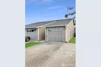 5807 March Lane, Sumner, WA 98390 - Photo 1