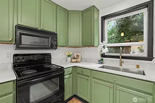 949 25th Ave S, Seattle, WA 98144 - Photo 12