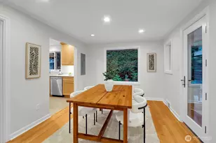 10527 23rd Ave NE, Seattle, WA 98125 - Photo 8