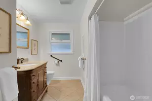 10527 23rd Ave NE, Seattle, WA 98125 - Photo 18