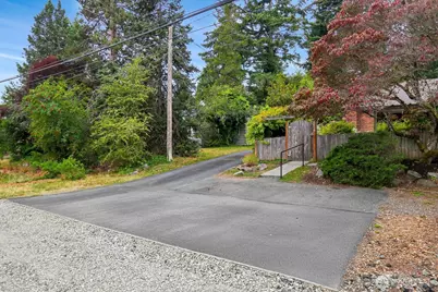 10527 23rd Avenue NE, Seattle, WA 98125 - Photo 30
