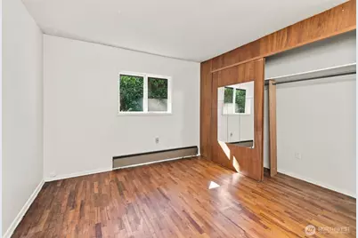 9555 College Way N, Seattle, WA 98103 - Photo 14
