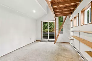 9555 College Way N, Seattle, WA 98103 - Photo 22