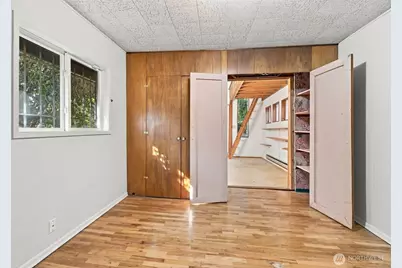 9555 College Way N, Seattle, WA 98103 - Photo 20