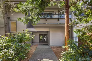 6055 35th Ave SW, Seattle, WA 98126 - Photo 12