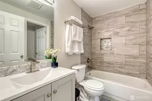 14213 Admiralty Way, Lynnwood, WA 98087 - Photo 16