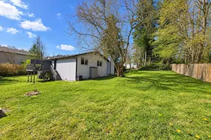 14213 Admiralty Way, Lynnwood, WA 98087 - Photo 32