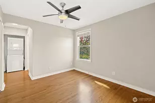 421 N Yakima Ave, Tacoma, WA 98403 - Photo 10