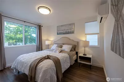 12756 Evanston Avenue N, Seattle, WA 98133 - Photo 8