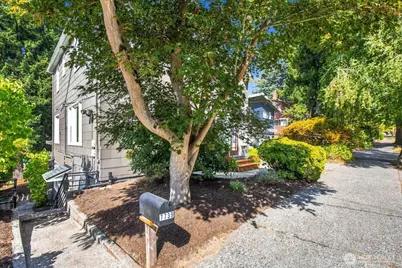 7741 1st Avenue NE, Seattle, WA 98115 - Photo 22