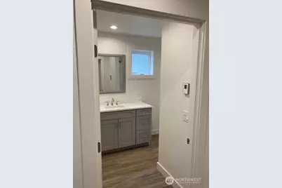 618 E Myrtle Street, Bellingham, WA 98225 - Photo 8