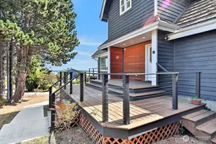 627 Wilson St, Port Townsend, WA 98368 - Photo 6