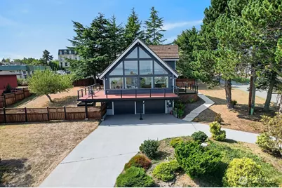 627 Wilson Street, Port Townsend, WA 98368 - Photo 2