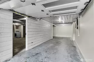 2157 Dexter Ave N, Seattle, WA 98109 - Photo 24