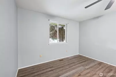 15912 67th Street Ct E, Sumner, WA 98390 - Photo 10