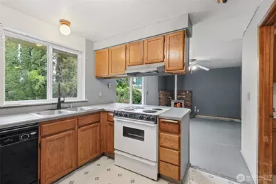 15912 67th Street Ct E, Sumner, WA 98390 - Photo 20