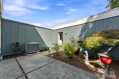 8638 Onyx Drive SW #E, Lakewood, WA 98498 - Photo 18