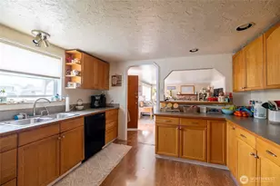 1424 Kelly Ave SW, Chehalis, WA 98532 - Photo 10