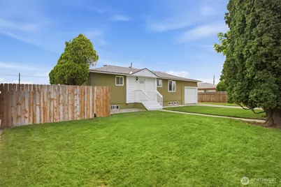4289 Joann Drive NE, Moses Lake, WA 98837 - Photo 2