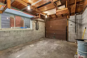 13525 Wallingford Ave N, Seattle, WA 98133 - Photo 12