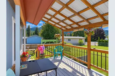 344 Temple Avenue, Morton, WA 98356 - Photo 4